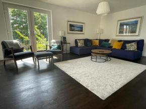 ALTIDO Bright City Centre 2bed, 2bath with Free Parking